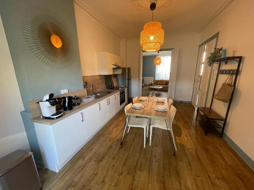 -Le Petit Rochelais- Centre Ville, Stationnement, Netflix - Ideal Couples, Familles, Business Ніор Екстер'єр фото